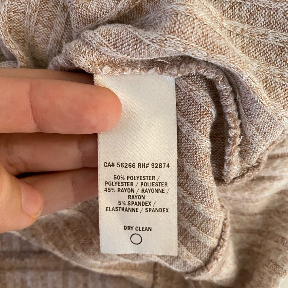 Splendid Ribbed Crop Sweater - Picture 4 of 4